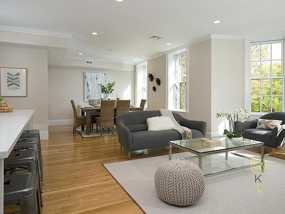 3rd image of 1248 Beacon St #2