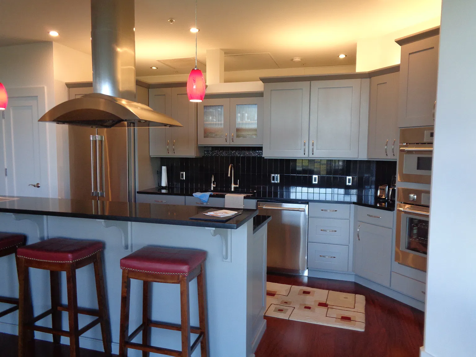 2 bed, 1600 sqft, $4,250 — Photo 4