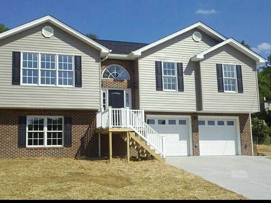 1st image of 3813 Thornton Dr