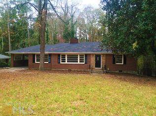 1215 Shore Dr SW, Atlanta, GA