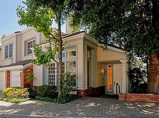 11828 Henley Ln, Los Angeles, CA 90077