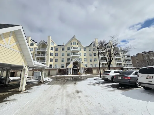 10221 111th St NW #405, Edmonton, AB T5K 2W5