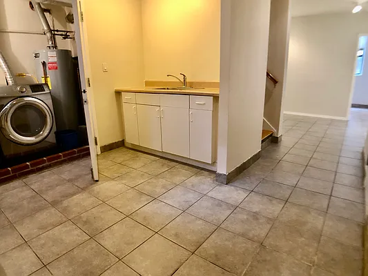 Rented by Compass | media 14