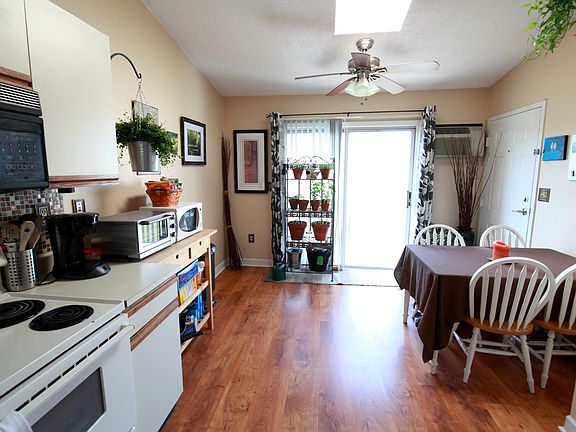 4th image of 89 Coleman St APT 835