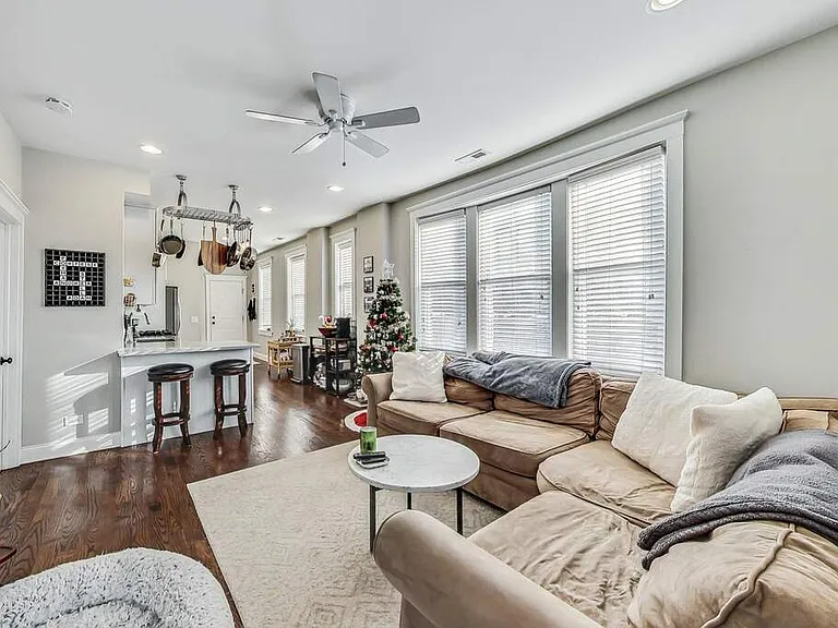 1800 N Honore St #2R — Photo 1