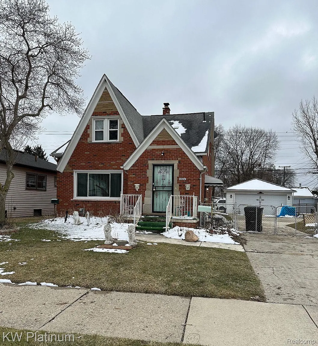 17036 Mayfield St photo 1