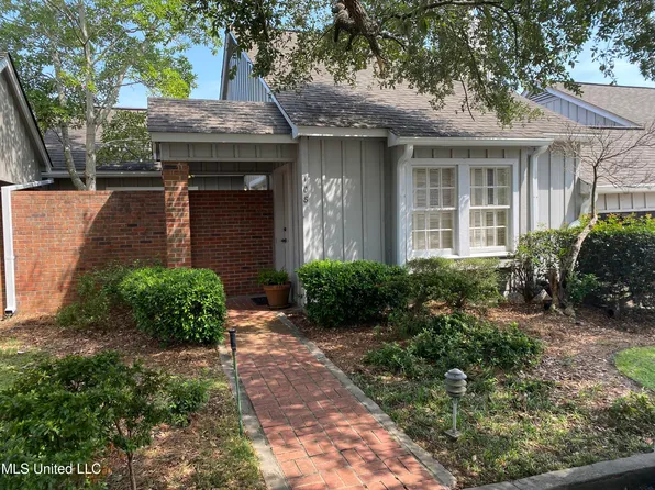 108 River Pl, Jackson, MS 39211