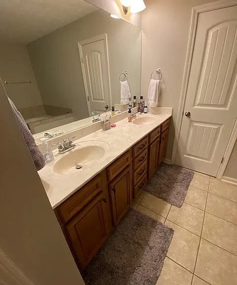 8708 Lindsey Ln — Photo 8
