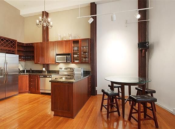 3rd image of 225 Girod St APT 206