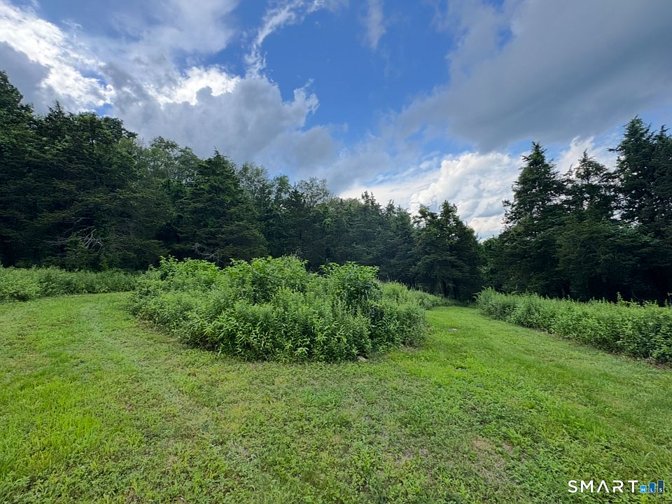 1st image of 135 Noble Hill Road