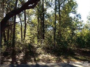 1445 Dolphin Rd, Cantonment, FL 32533