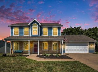 1039 Firetree Ave, Baldwin City, KS 66006