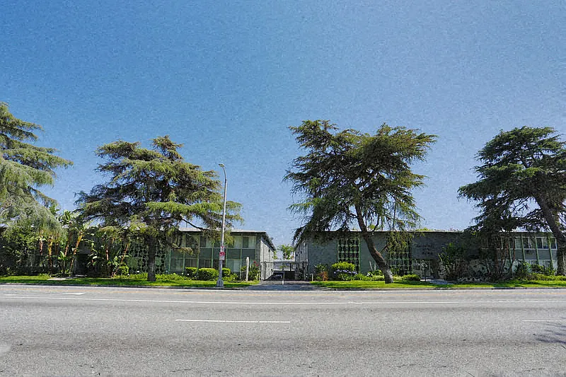 Ravencrest Apartments 1 — Photo 2