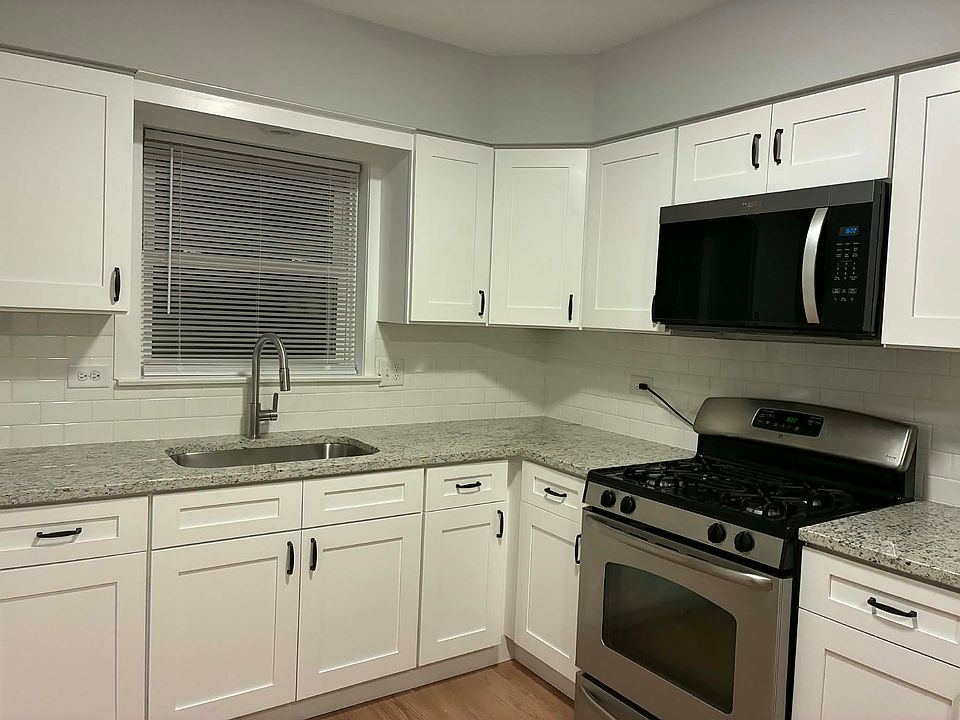 1st image of 1105 Arnold Ct APT 2
