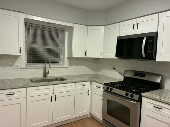 1105 Arnold Ct APT 2, Des Plaines, IL 60016