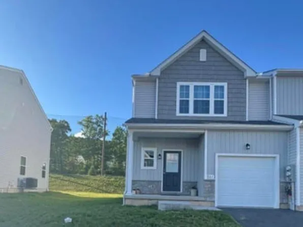 861 Champions Dr, Drums, PA 18222