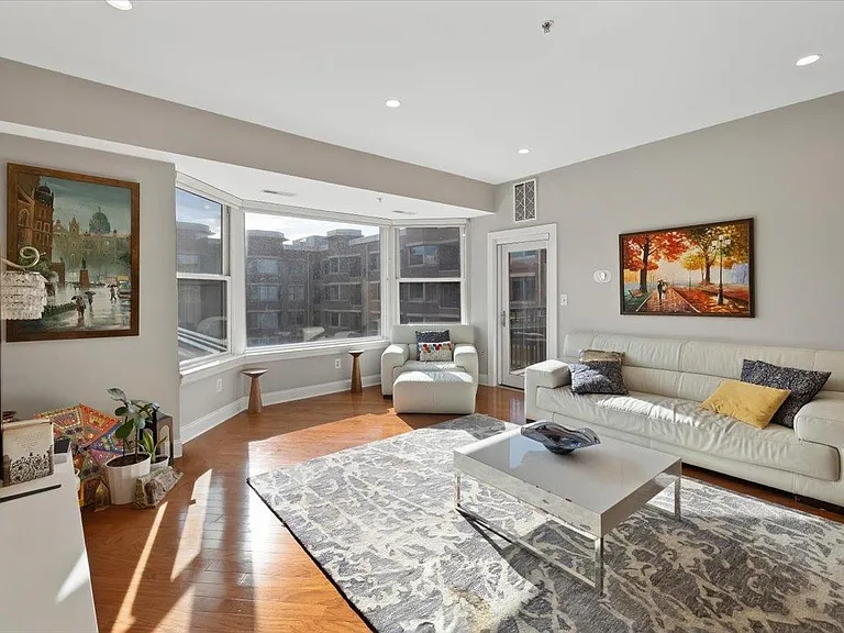 20 Avenue At Port Imperial #429 — Photo 12