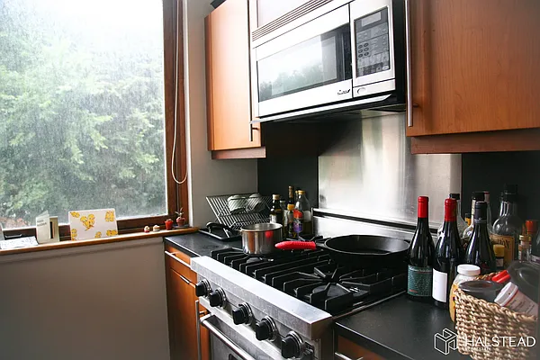 Rented by Halstead Real Estate | media 4