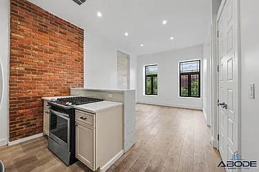 252 Vernon Avenue, #2A