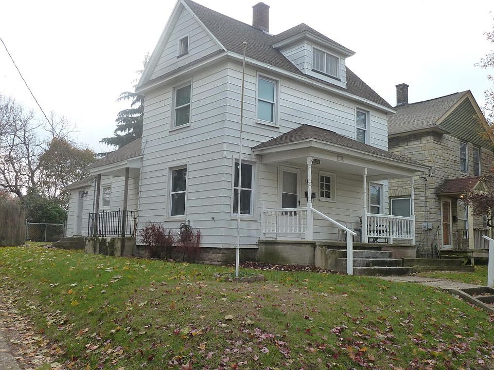 1st image of 16 Palmer St NW