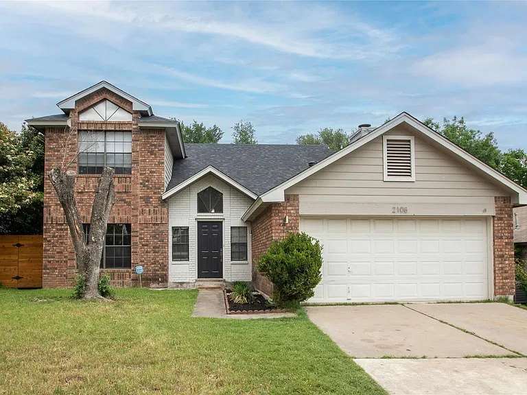 2108 Warfield Way — Photo 1