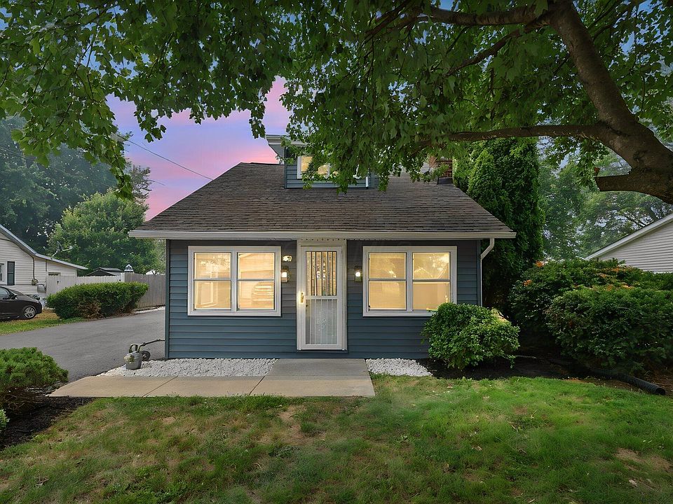 1st image of 62 Highland Ave