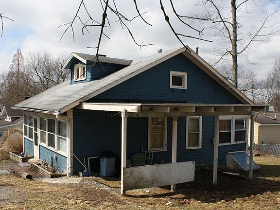 2nd image of 196 Brookshore Dr