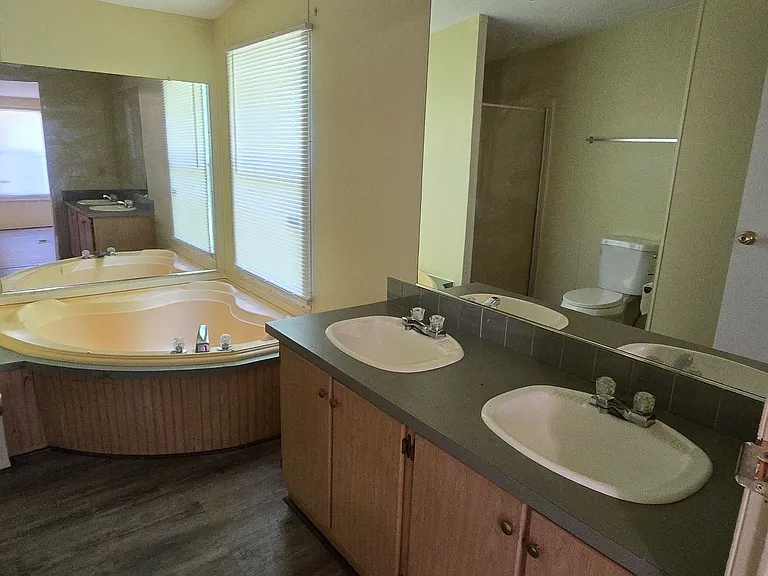 118 Kennedy Ave — Photo 13