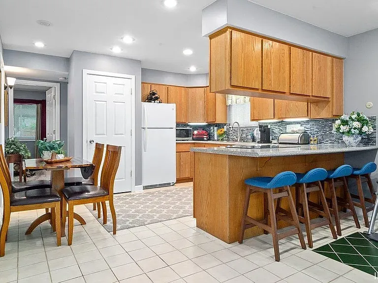 506 N Adams St #C — Photo 6