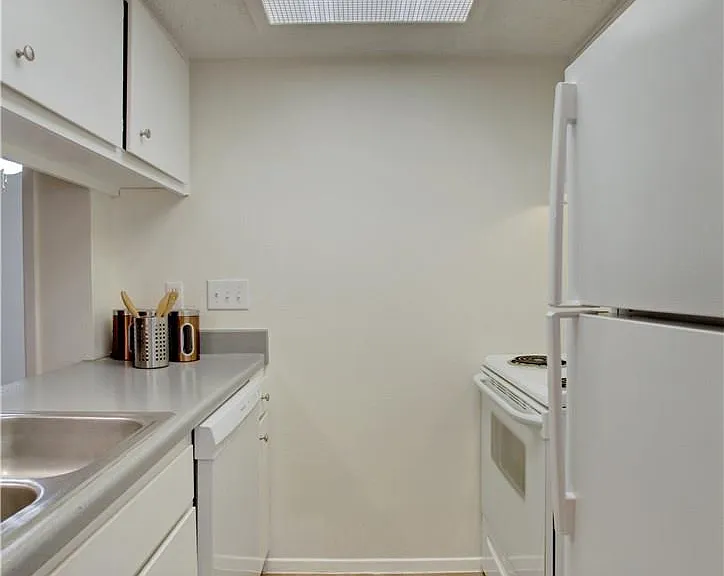 9079 Jollyville Rd #303 — Photo 14