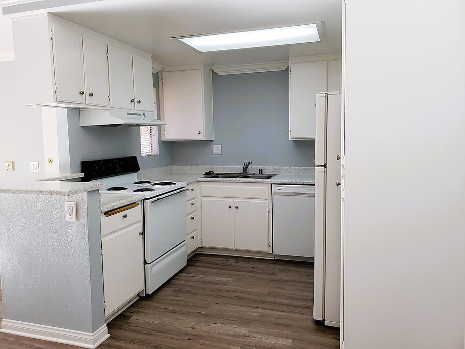 1st image of 220 Woodland Pkwy Unit 148