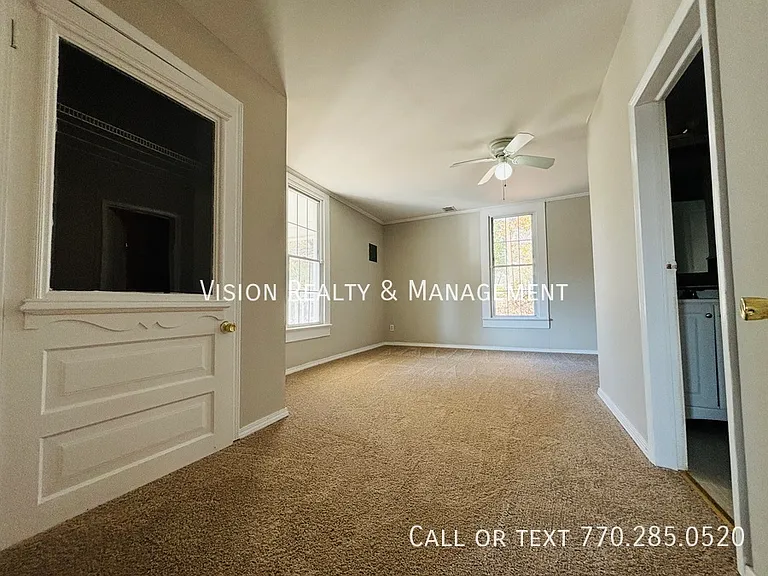 302 Mandeville Ave — Photo 12