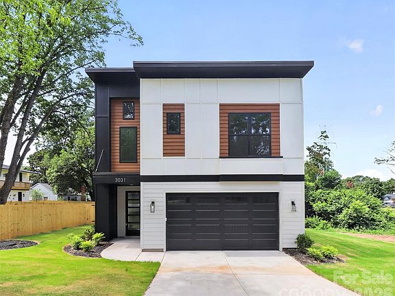 3rd image of 3031 Mathis Dr