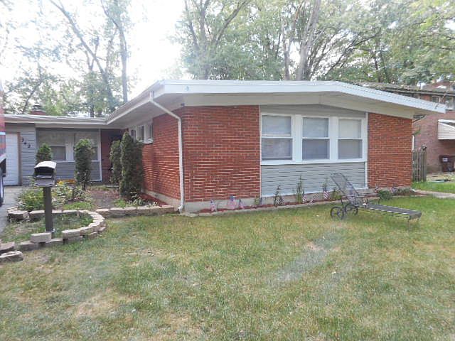 1st image of 349 Oakwood St
