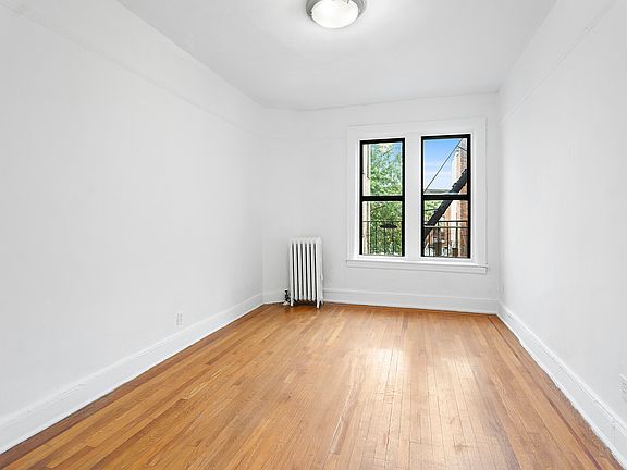 2nd image of 452 Park Pl APT 3K