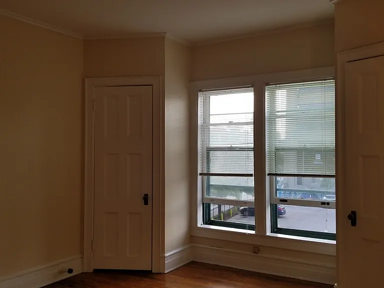 St. James Court Historic Apartments — Photo 16