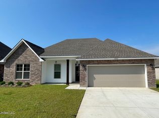 16462 Millsaps Ave, Gulfport, MS 39503