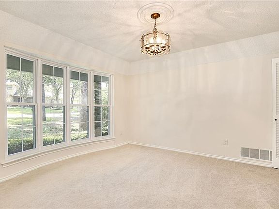 4th image of 509 Franklin Dr