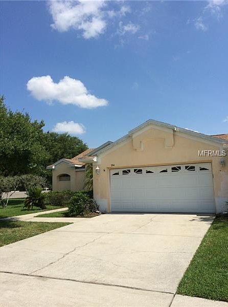 1st image of 394 Fountainview Cir
