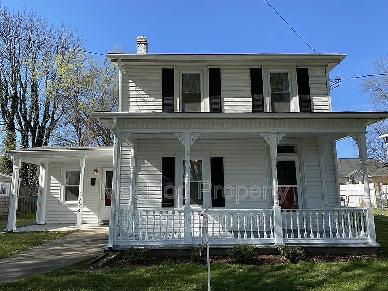 1st image of 2626 Caroline St