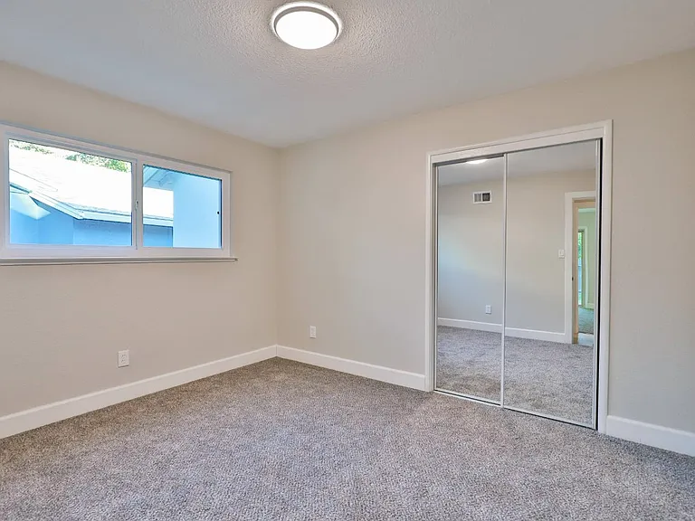 8257 Lake Forest Dr — Photo 21