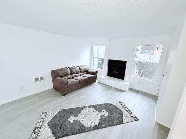 7920 SW Fanno Creek Dr APT 3