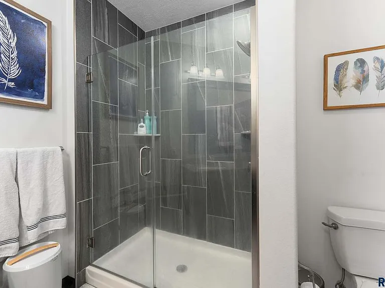 5600 E Eastbridge Pl — Photo 6