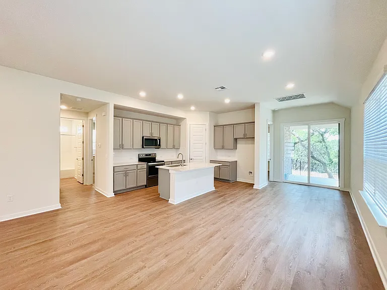 333 Peace Pipe Way — Photo 2