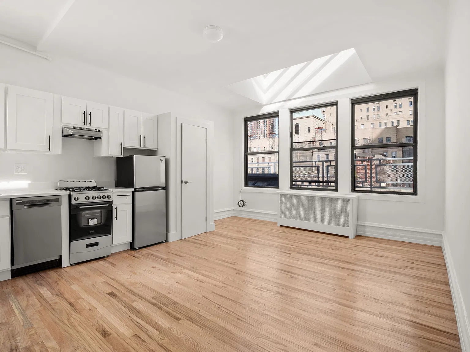 347 West 55th Street — Photo 1