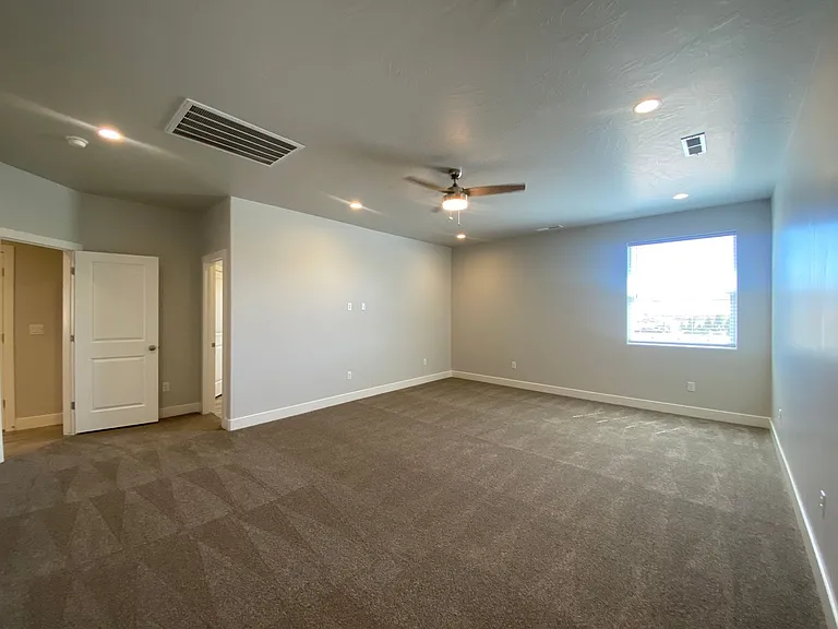 1157 S 4380 W — Photo 17
