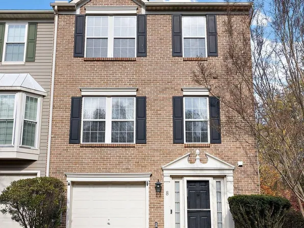 8 Barclay Dr, Hockessin, DE 19707