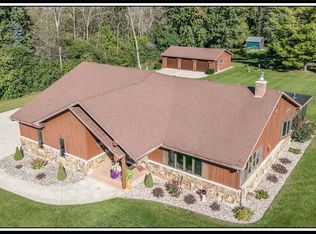 2036 N Mayflower Dr, Appleton, WI 54913