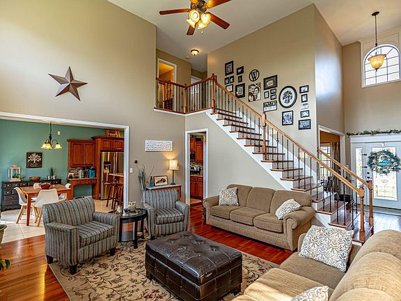 5th image of 1495 Partridge Ct