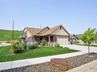 1120 Settlers Creek Pl, Rapid City, SD 57701